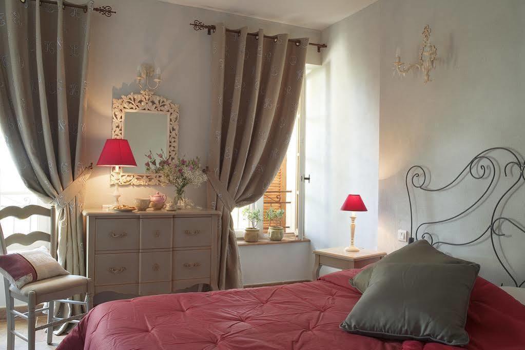 Du Cigalou - Les Collectionneurs Hotel 3*
